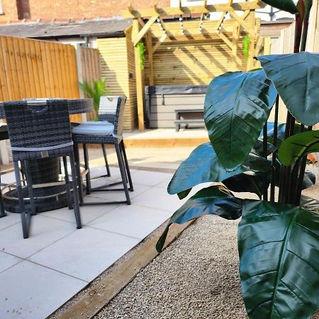 Xxhot Tubxx 4Bed Semi, Sleeps 8, 2 Bathrooms Blackpool Exterior photo