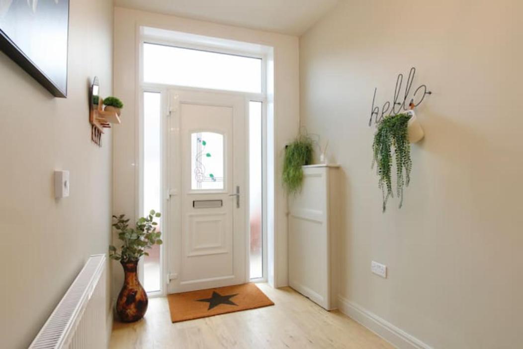 Xxhot Tubxx 4Bed Semi, Sleeps 8, 2 Bathrooms Blackpool Exterior photo